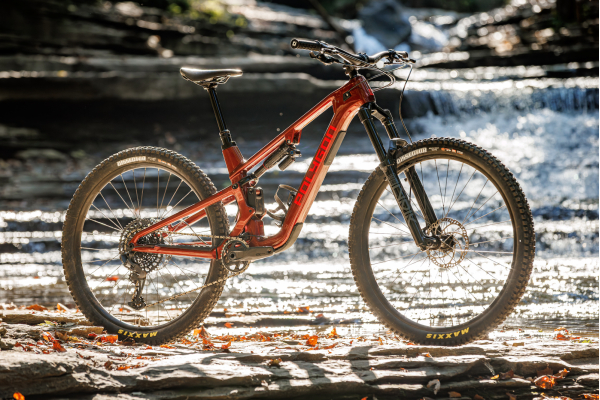 2026 Polygon Collosus T не идеален, но достойно конкурирует с велосипедами вдвое дороже